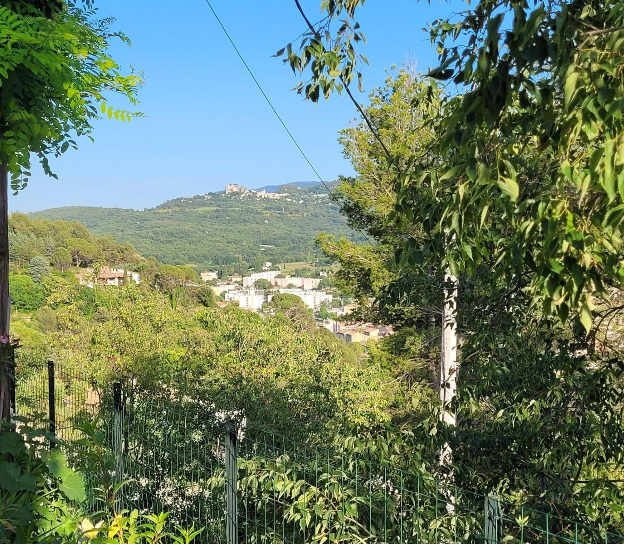 Homestay Le Jardin Des Oliviers Apt